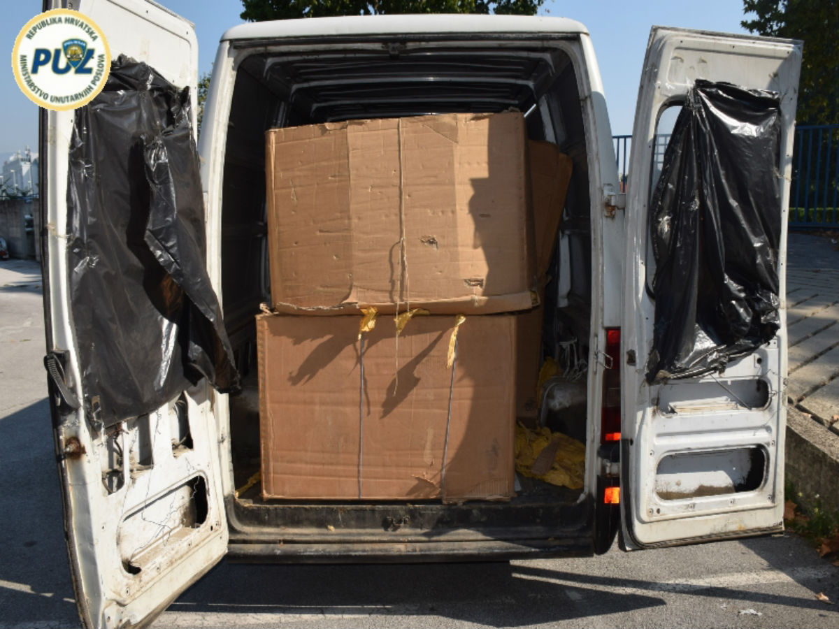 U Dubravi uhvaćen dvojac s 900 kg duhana